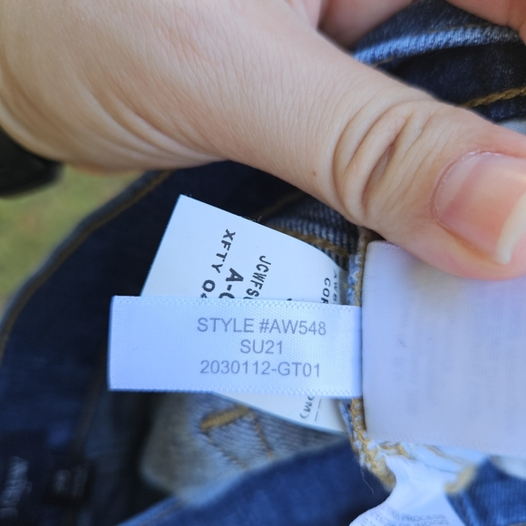 J. Crew Factory Classic denim short in dark Pacific blue wash size 26 - Picture 5 of 6